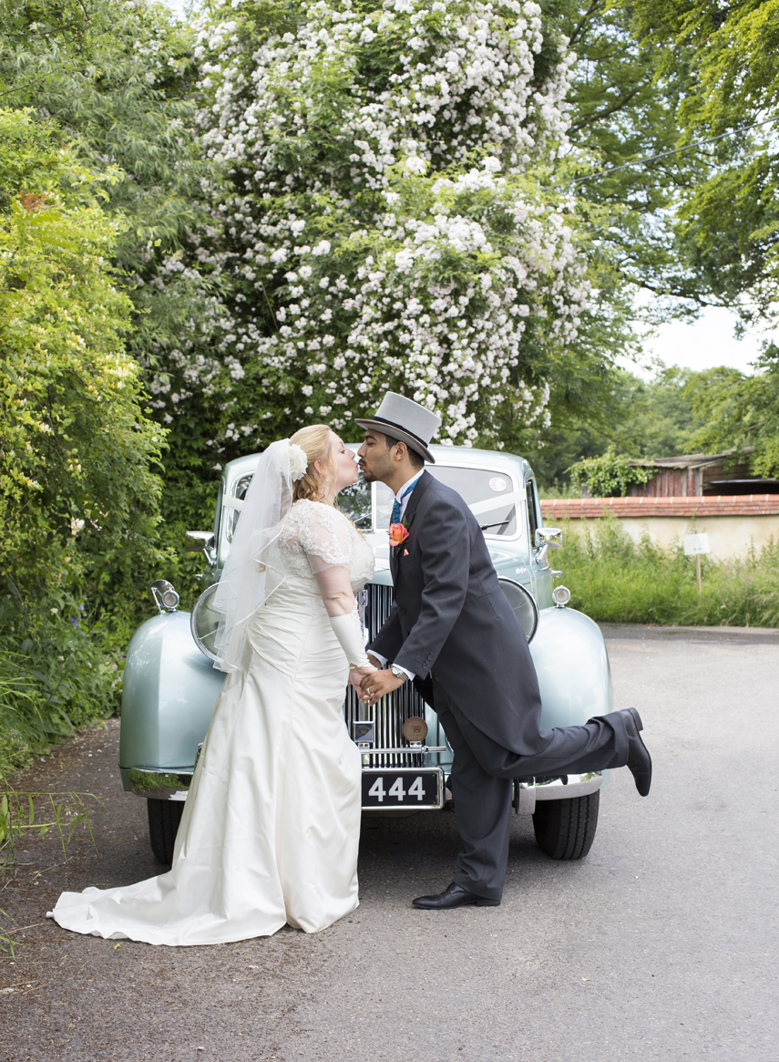 find London wedding photographer on short notice
